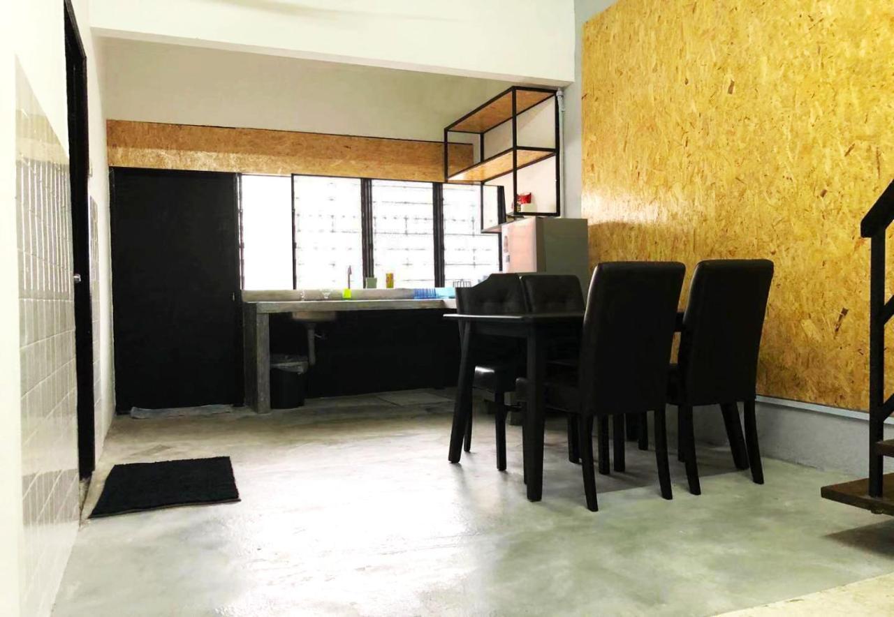 Panda Homestay Seremban Buitenkant foto