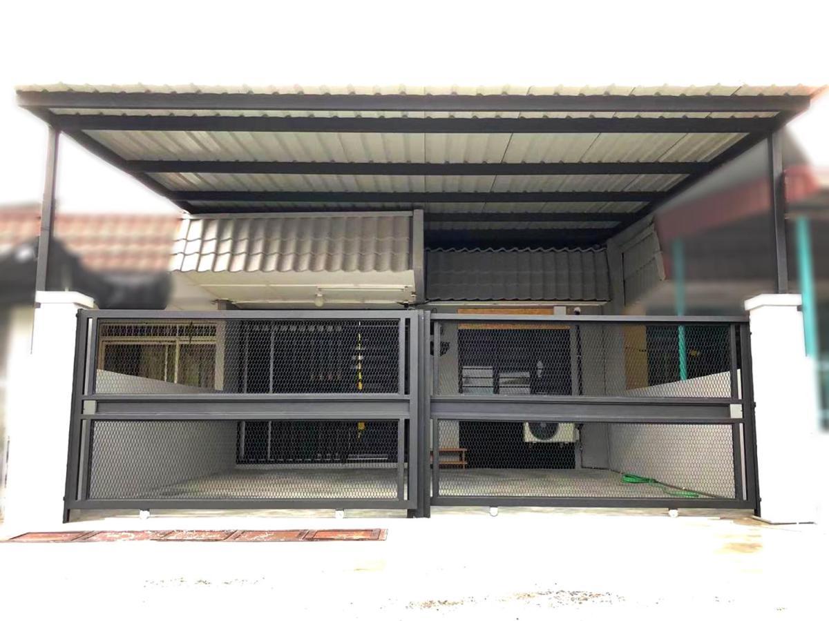 Panda Homestay Seremban Buitenkant foto